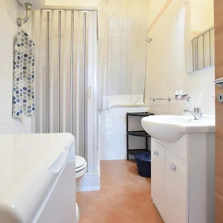 Apartment Awesome In Castellabate